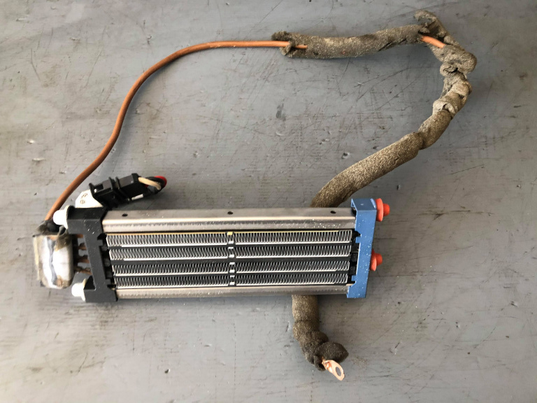 Rezistenta electrica incalzire bord vw passat 3b3 6e1963235