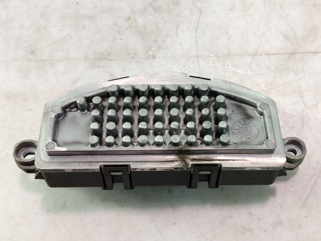 Rezistenta trepte aeroterma 3q0907521a Volkswagen VW Passat B8 [2014 - 2020] 2.0 tdi DFCA