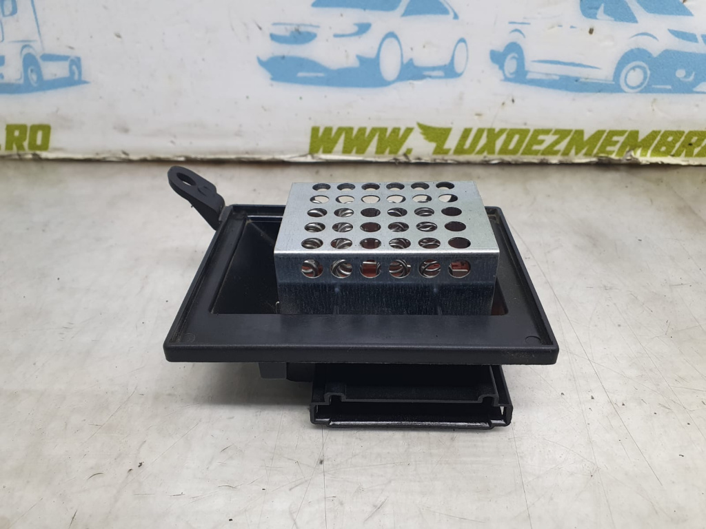 Rezistenta trepte aeroterma 70815876 Mercedes-Benz Vito W639 [2003 - 2010] 2.2 cdi om646.980 euro 4