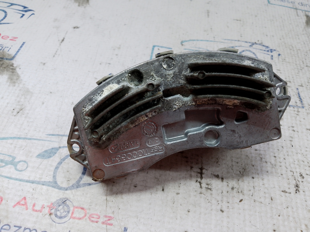 Rezistenta trepte aeroterma BMW Seria 3 E90 - Motorina 2011, T1015486A