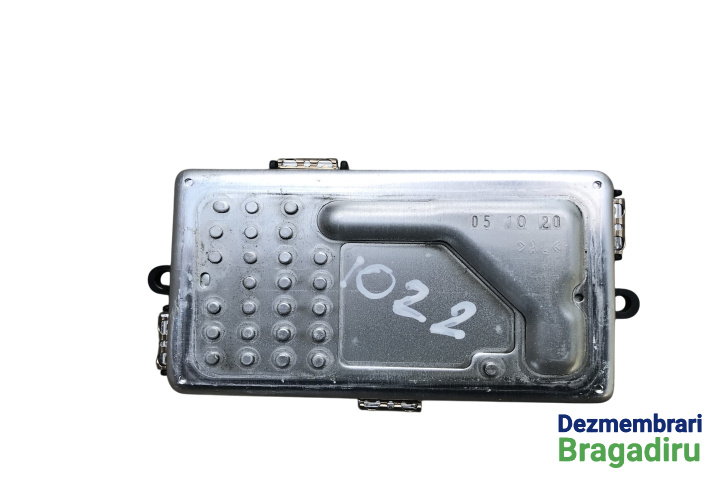 Rezistenta trepte aeroterma Cod: 9355981, 9355981-01 9355981, 9355981-01 BMW Seria 5 F11 [2009 - 2013] Touring wagon 520 d Steptronic (184 hp) Cod motor: N47T, Cod culoare: B90, Pachet M