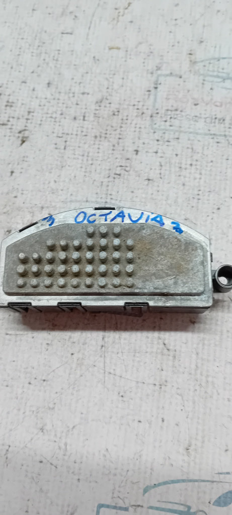 Rezistenta trepte aeroterma Skoda Octavia 3 2016, 5Q0907521E