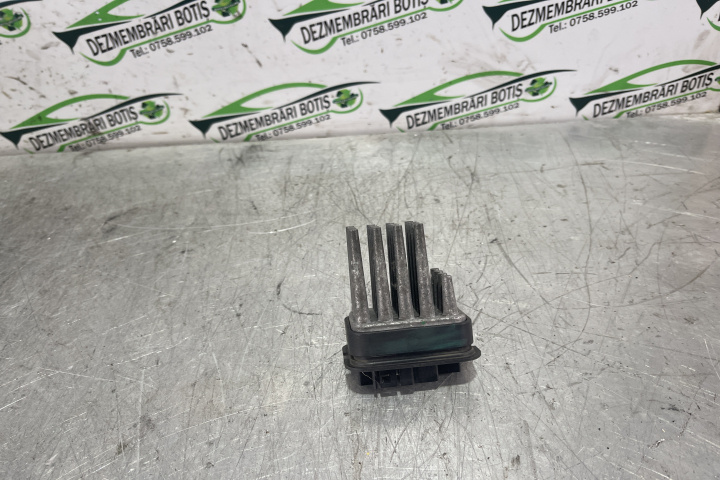 Rezistenta trepte aeroterma ventilator 52 488 536 / 52488536 Opel Zafira B [2005 - 2010] Minivan 5-usi 1.9 CDTI MT (100 hp)