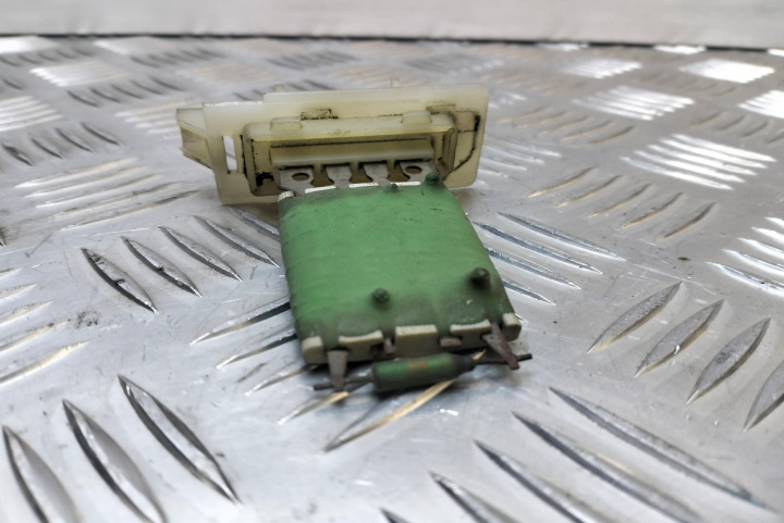 Rezistenta trepte aeroterma Volkswagen VW Golf 5 [2003 - 2009]