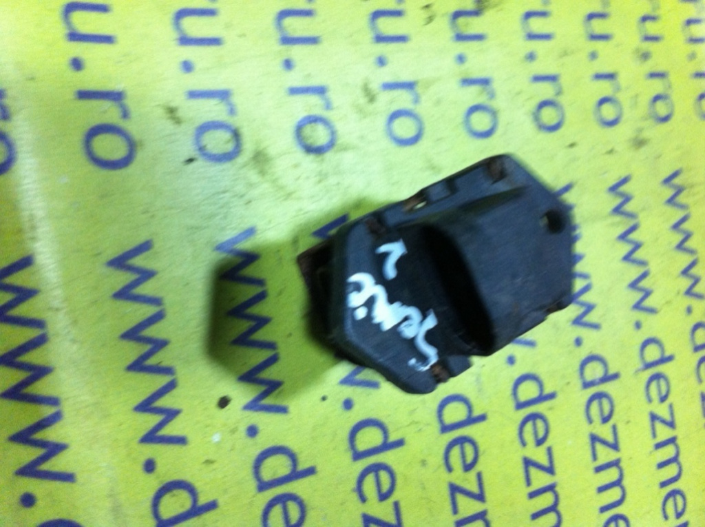 Rezistenta trepte Renault Scenic 2 [2003 - 2006] Minivan 5-usi 1.4 MT (98 hp) II (JM0/1_)