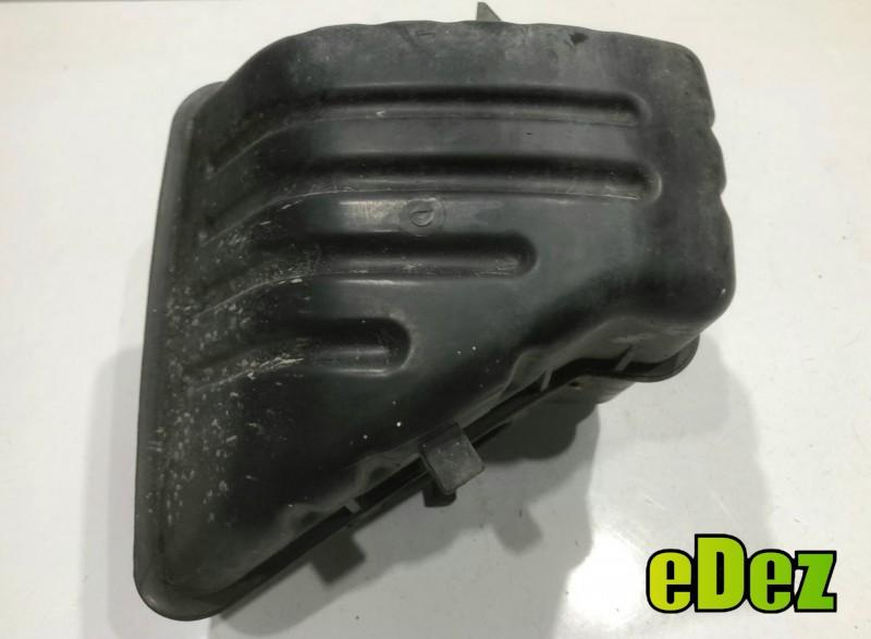 Rezonator aer Chevrolet Captiva (2006-2010) [C100, C140] 3.2 benzina LU1 230 cp 96628900