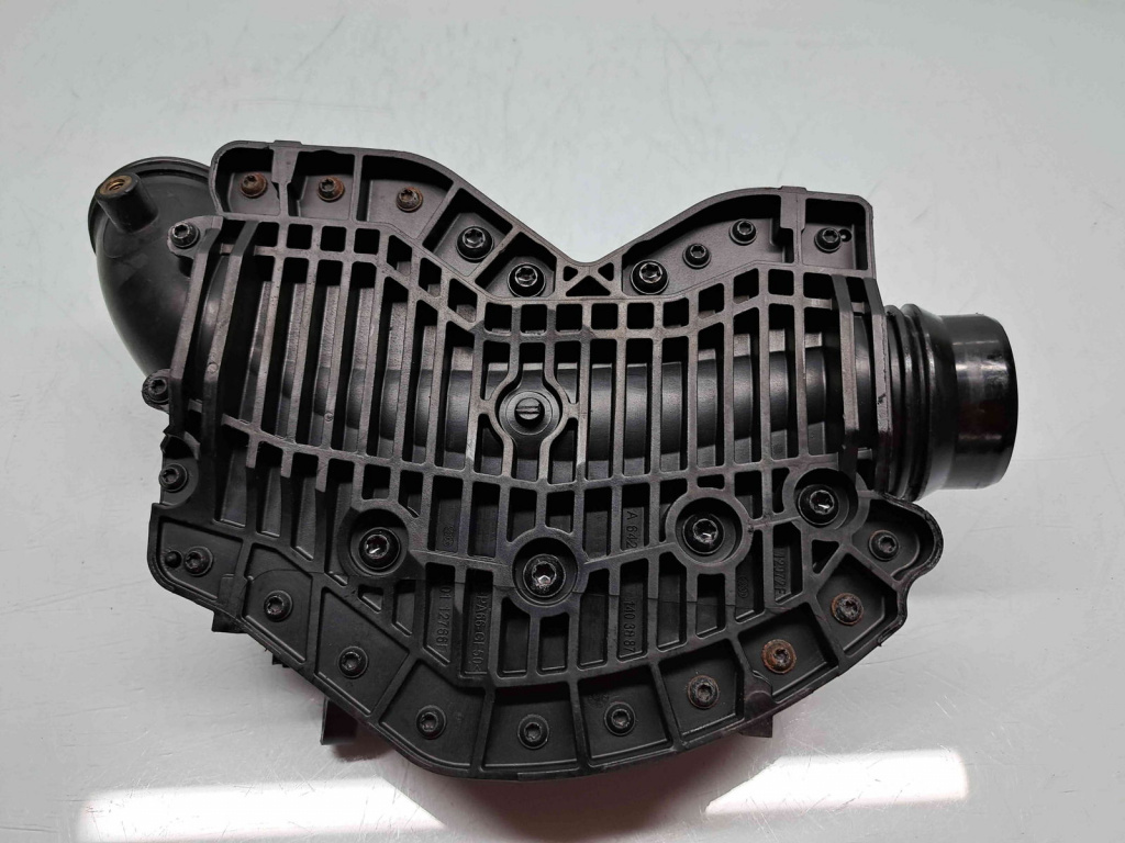 Rezonator aer Mercedes Clasa E (W212) AMG [Fabr 2009-2016] A6421403887 3.0 642852 170KW / 231CP