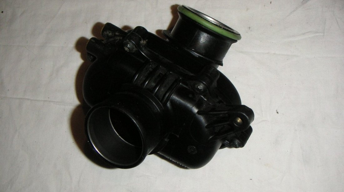 Rezonator zgomot amortizor filtru aer Mercedes Sprinter, Vito, Viano, W906, W639 cod A6421401387