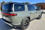 Rivian R1S de vanzare