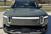 Rivian R1S de vanzare