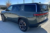 Rivian R1S de vanzare
