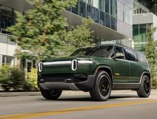 Rivian R1S