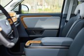 Rivian R1S