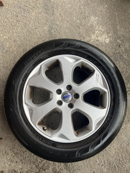 Roata de rezerva VOLVO XC60 2.4 D5 Momentum 4x4 , Automat sedan 2009 (7.5J ET55 R18)