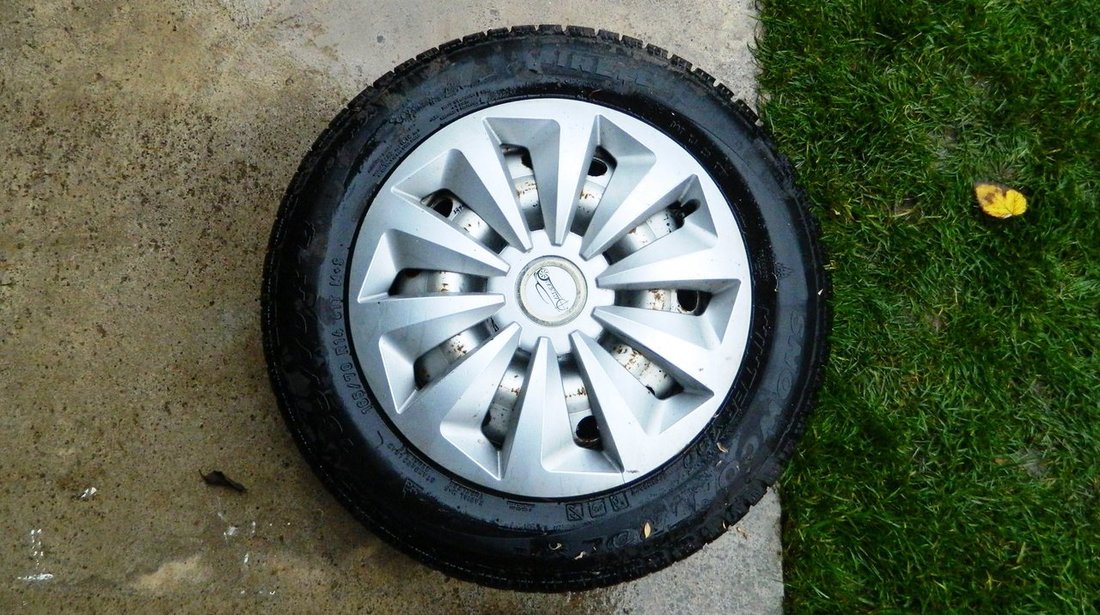 Roata iarna Dacia Solenza 2 165 70 R14 Anvelopa Pirelli