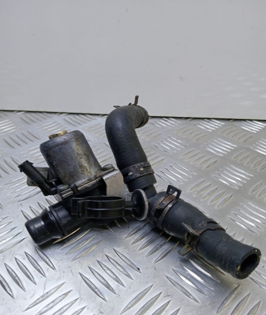 Robinet apa caldura A6512000431 Mercedes-Benz C-Class W204/S204 [2007 - 2012]