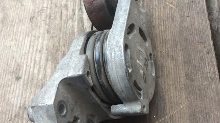 Rola intinzatoare VW POLO 1.4TDI 045903315A