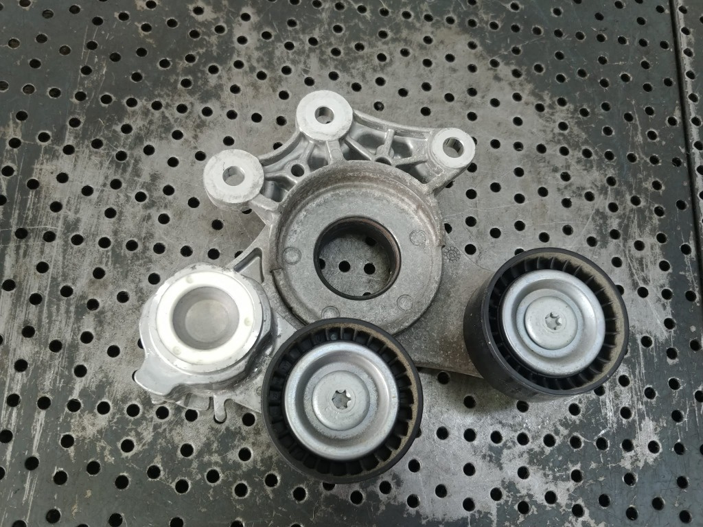 Rola intinzator 1.5 b hybrid 46347813 alfa romeo tonale 46352310