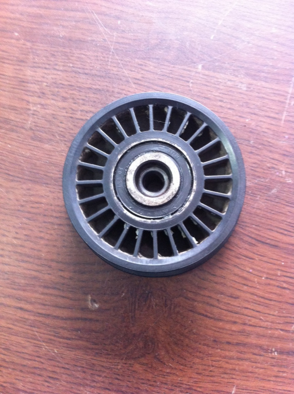Rola intinzator Volkswagen VW Passat B5.5 [facelift] [2000 - 2005] Sedan 1.9 TDI MT (101 hp) (3B3)