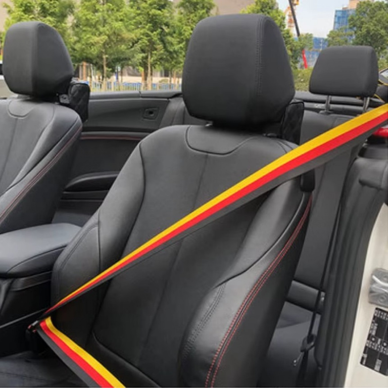 Rola Pentru Centura Auto Material Negru + Rosu + Galben Germany 70847