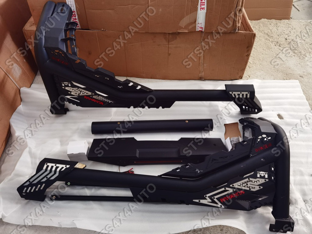 ROLLBAR CU LED SI PROTECTIE PENTRU LUNETA/GEAM SPATE MITSUBISHI L200 TRITON 2015-2024 BK [CB44]