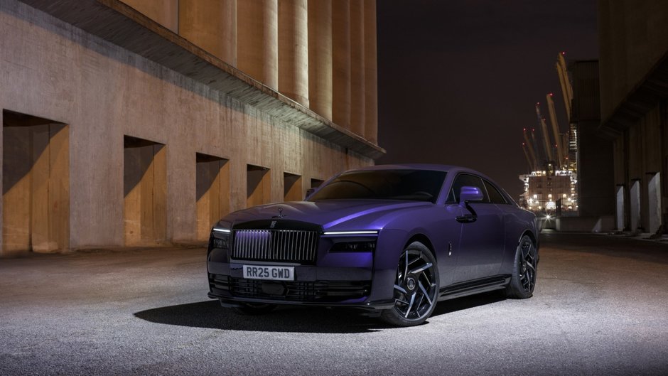 Rolls-Royce Black Badge Spectre