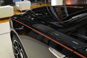 Rolls-Royce cu interior portocaliu