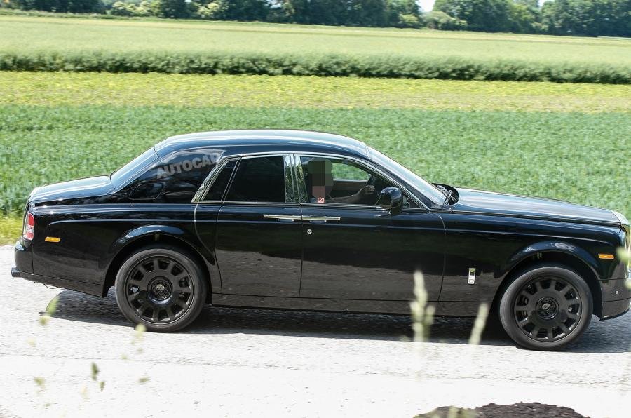 Rolls-Royce Cullinan - Poze spion