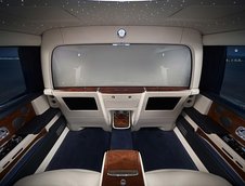 Rolls-Royce EWB cu Privacy Suite