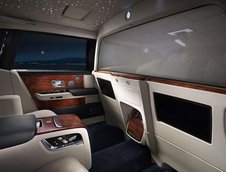 Rolls-Royce EWB cu Privacy Suite