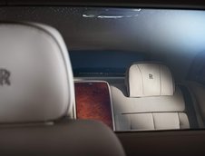 Rolls-Royce EWB cu Privacy Suite