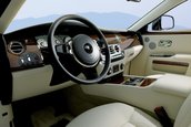 Rolls Royce lanseaza baby-Phantom: Ghost!