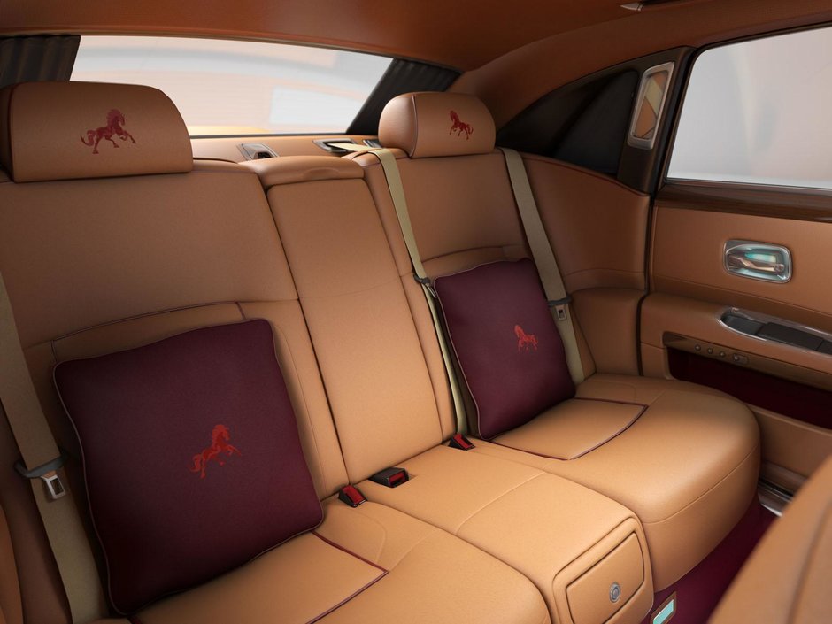 Rolls Royce Majestic Horse Ghost