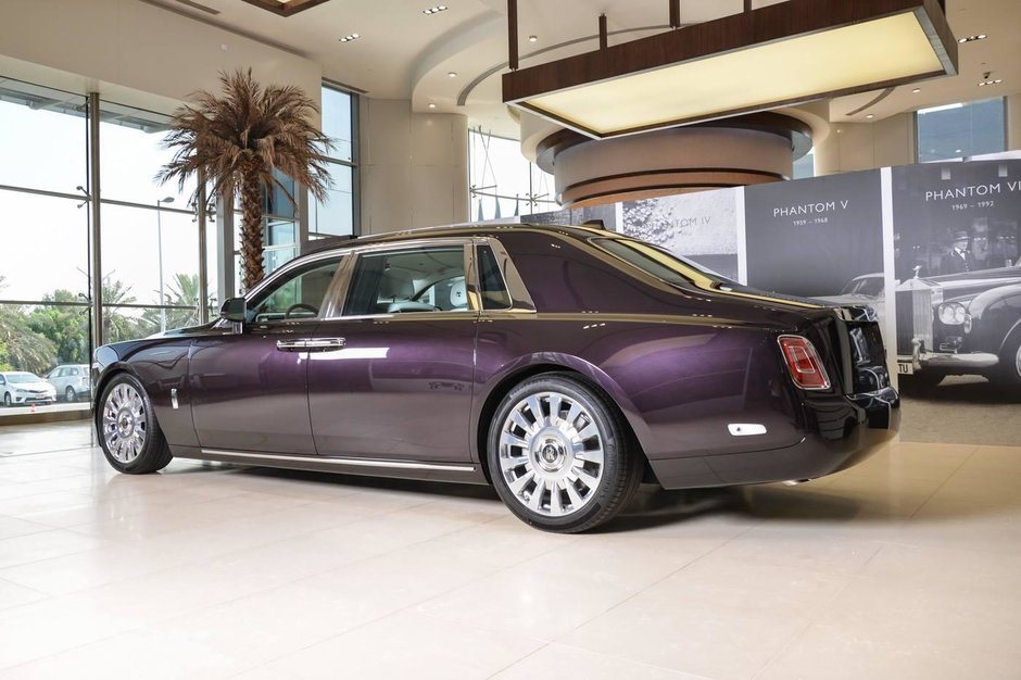 Rolls-Royce Phantom EWB din Abu Dhabi