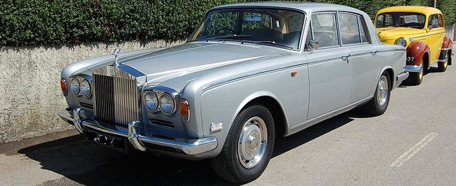 Rolls Royce-ul lui Freddie Mercury va fi scos la licitatie Rolls Royce-ul lui Freddie Mercury va fi scos la licitatie