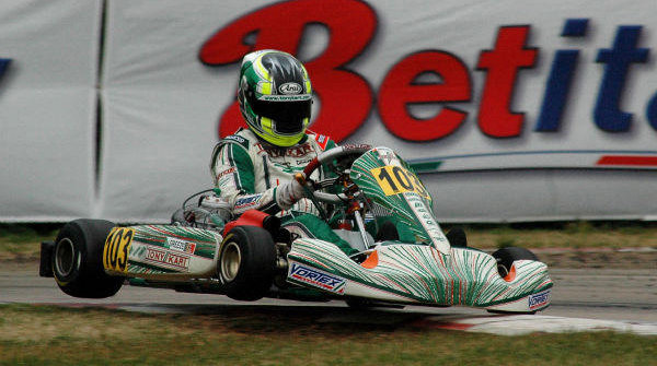 Romanii, din nou participanti la competitiile de karting international