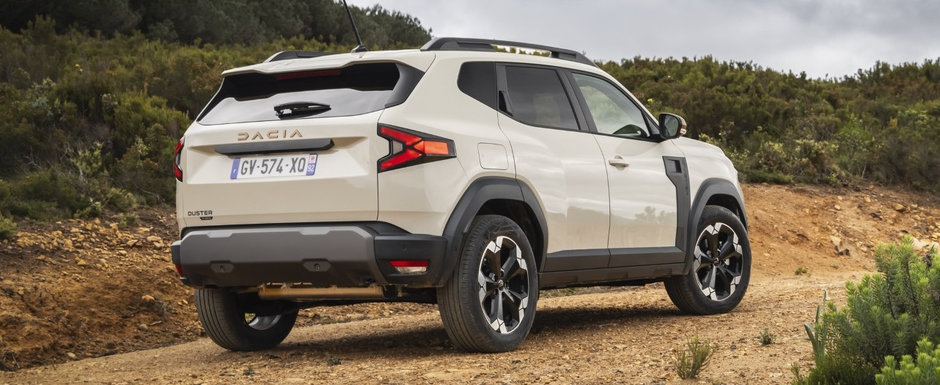 Romanii nu s-au uitat la bani. Peste 85% dintre masinile Dacia Duster vandute in 2024 sunt versiunile cele mai scumpe Romanii nu s-au uitat la bani. Peste 85% dintre masinile Dacia Duster vandute in 2024 sunt versiunile cele mai scumpe