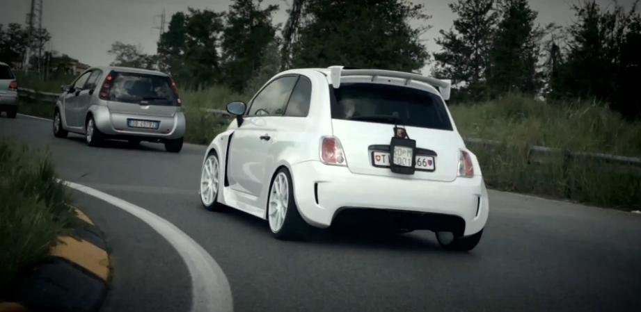 Romeo Ferraris prezinta un Fiat 500 de 300 cp, numit Gumball 3000 Edition