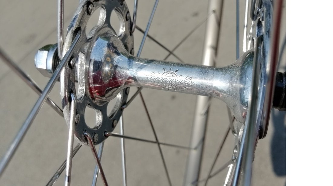 Roti cursiera 28" Cercuri si Butuci cu Flansa mare Campagnolo