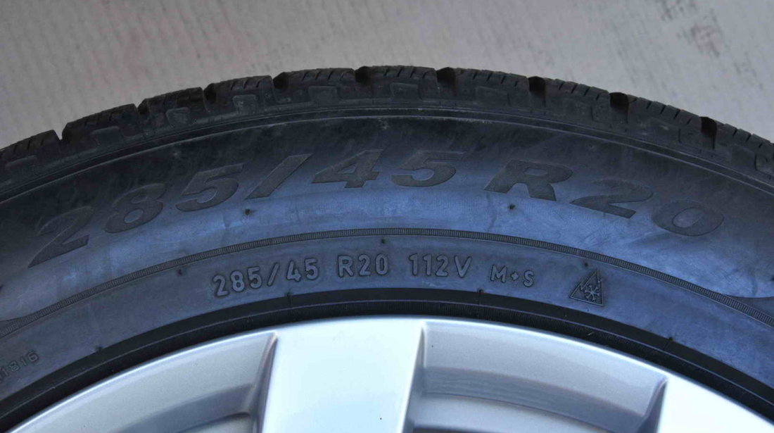 Roti Iarna 20 Inch Originale VW Touareg 3 CR Pirelli 285/45 R20