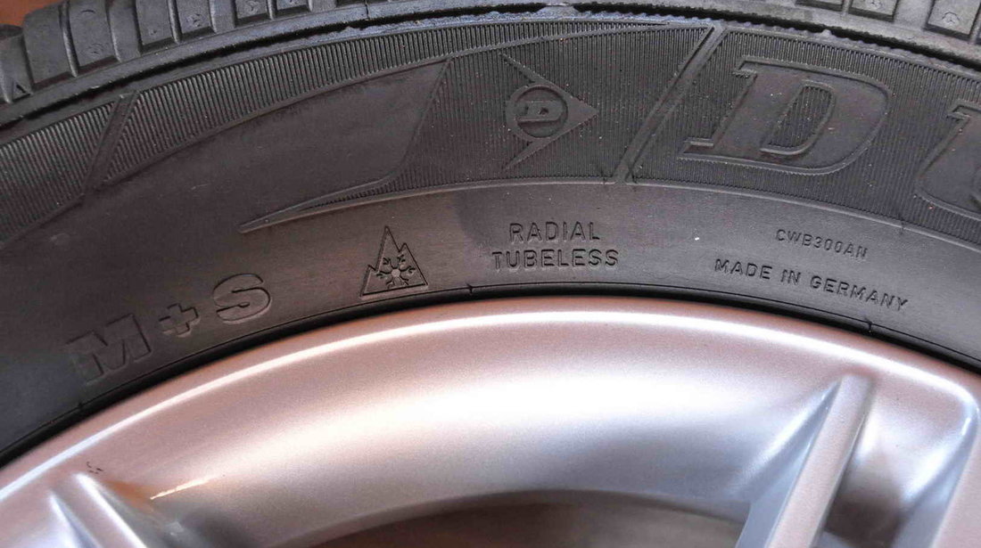 ROTI IARNA ORIGINALE Audi Q3 8U Dunlop 215/60 R17