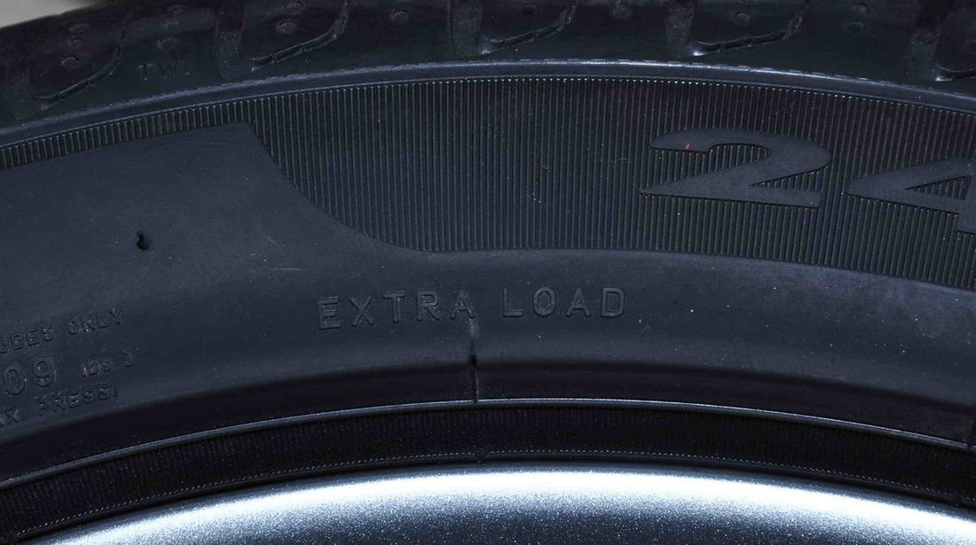 Roti Vara Noi 18 inch Originale Audi A5 8F 8W Pirelli 245/40 R18 8W0601025DE
