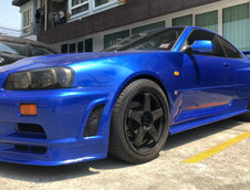 Rover 200 Coupe in Nissan Skyline GT-R R34