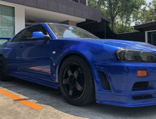 Rover 200 Coupe in Nissan Skyline GT-R R34