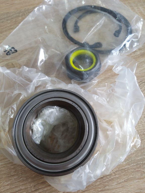 Rulment butuc fata ford scorpio sierra 1992-1994 5027448