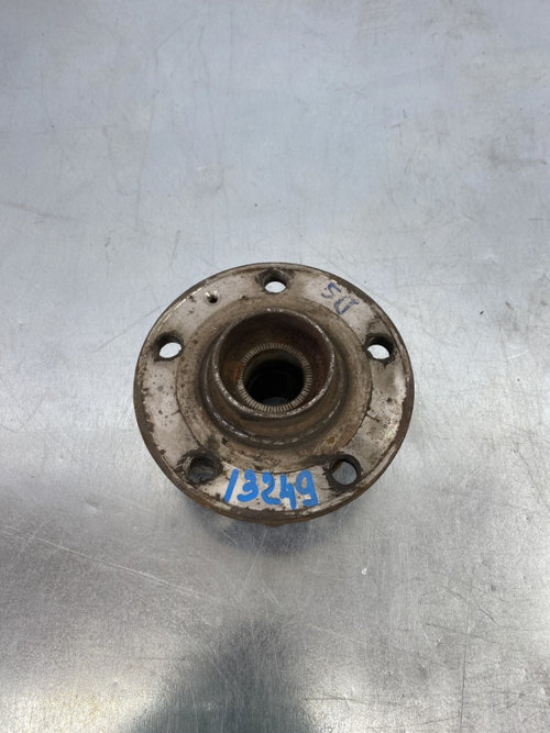 Rulment cu butuc dreapta spate VW passat B7 4motion combi 2012 (RS13249)