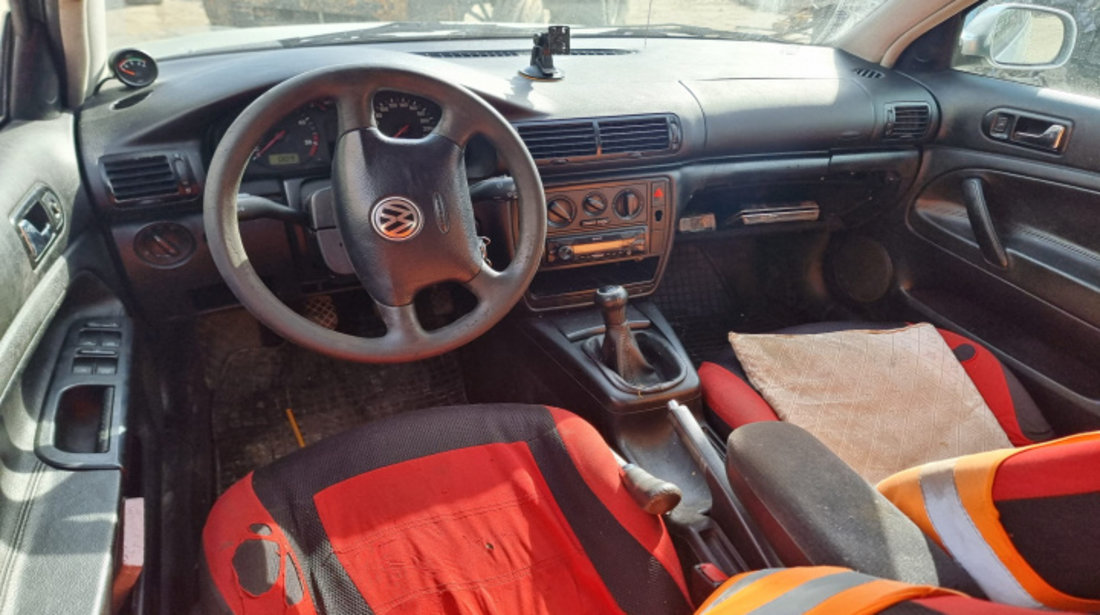 Rulment cu butuc roata fata Volkswagen Passat B5 2000 combi/break 1.9 tdi