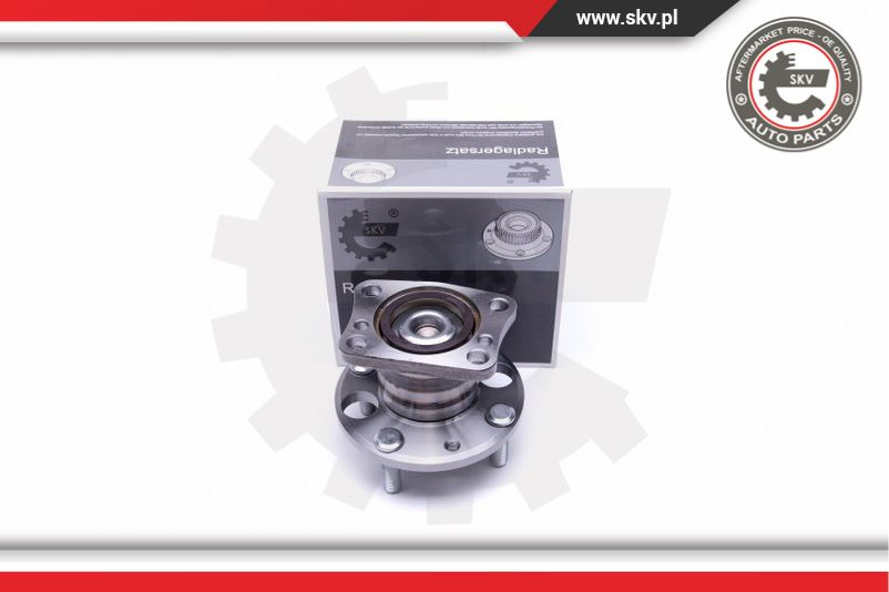 Rulmentul butucului rotii ; spate ; MAZDA 2 ; D651-26-15XE