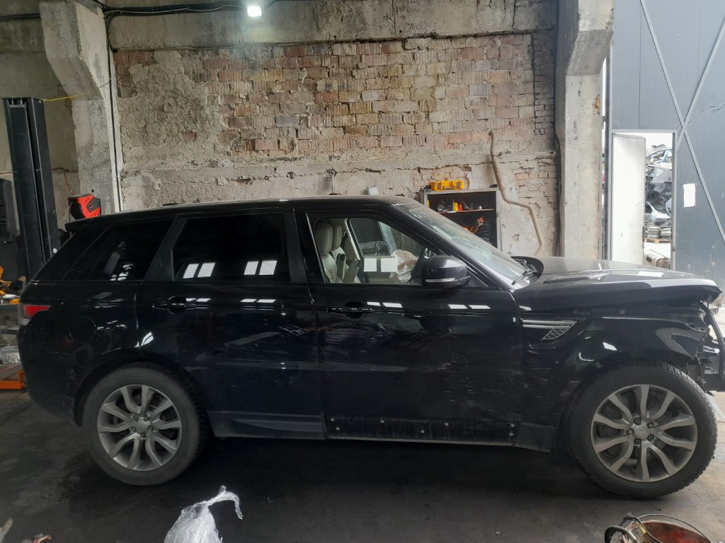 Rulou polita portbagaj Land Rover Range Rover Sport 2016 sub 3.0 tdv6 4x4