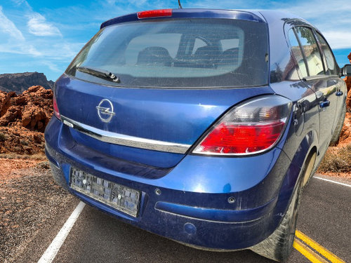 Rulou polita portbagaj Opel Astra H 2009 Facelift Hatchback 1.4 i 16v 66kw 90cp